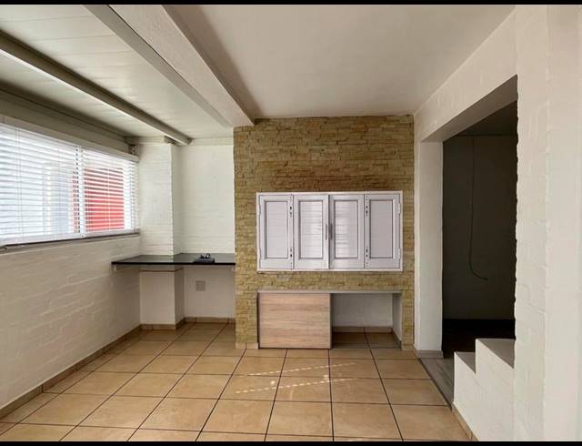 2 BEDROOM APARTMENT FOR SALE IN DWARSKERSBOS